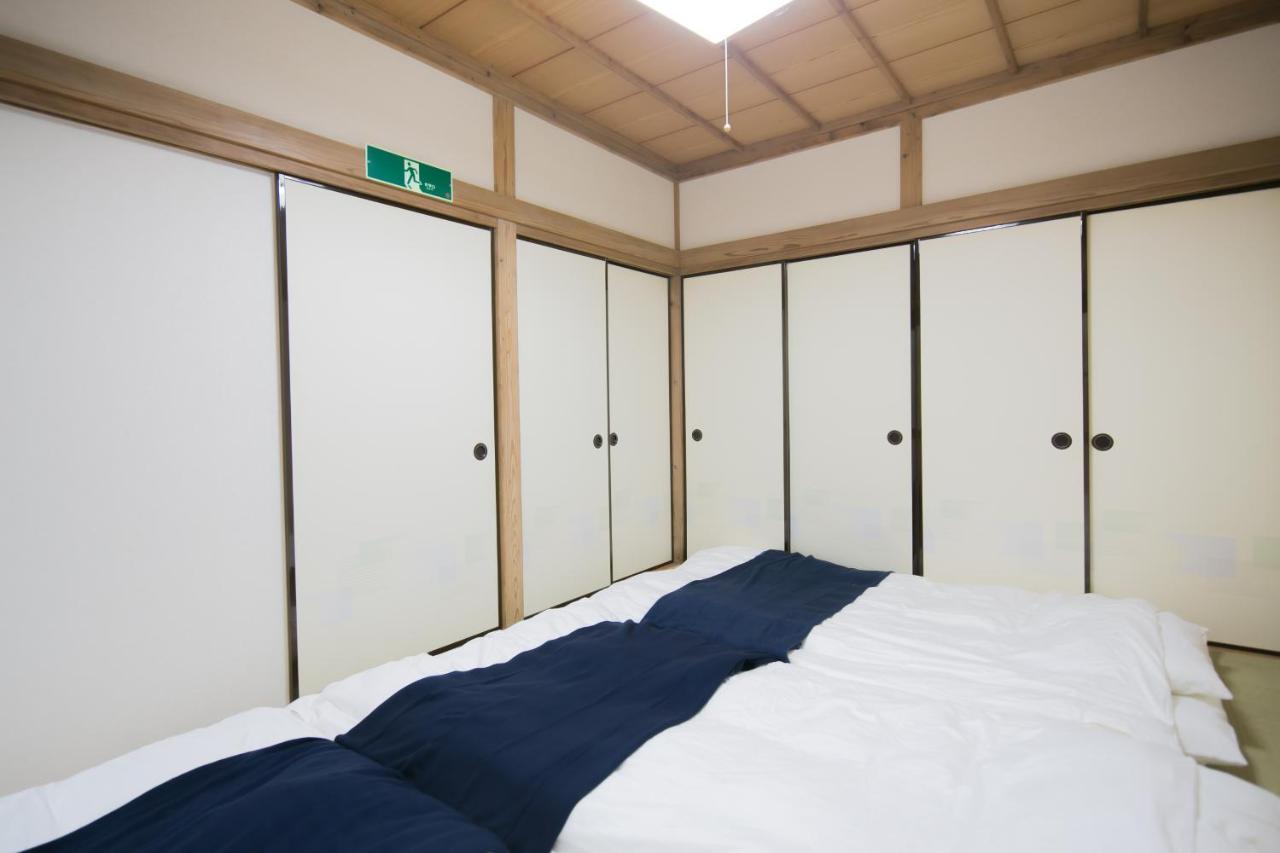 Atami Ajiro House貸切温泉宿 Buitenkant foto
